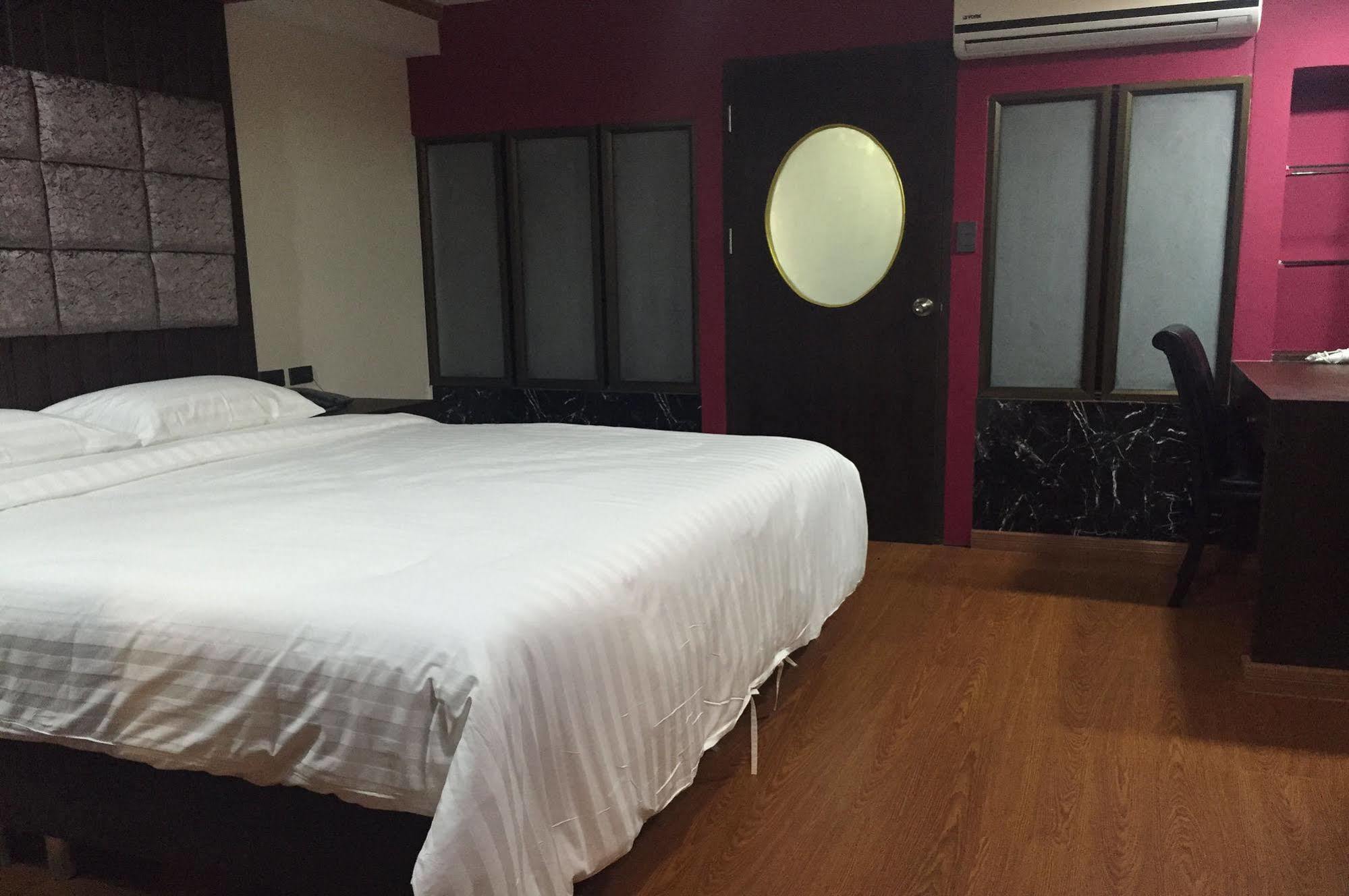 Grand Pink Hotel Hatyai Hat Yai Exterior foto